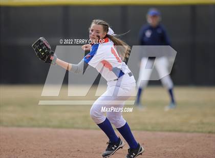 Thumbnail 3 in Westlake vs. Timpview (Bengal Bash) photogallery.
