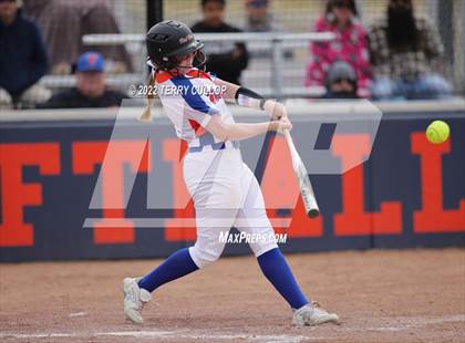 Thumbnail 3 in Westlake vs. Timpview (Bengal Bash) photogallery.