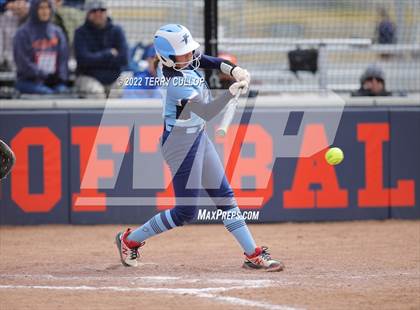 Thumbnail 3 in Westlake vs. Timpview (Bengal Bash) photogallery.