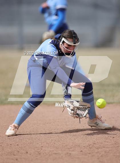 Thumbnail 1 in Westlake vs. Timpview (Bengal Bash) photogallery.