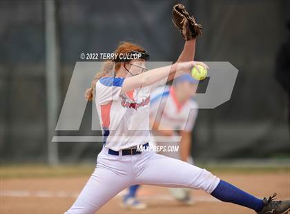 Thumbnail 1 in Westlake vs. Timpview (Bengal Bash) photogallery.