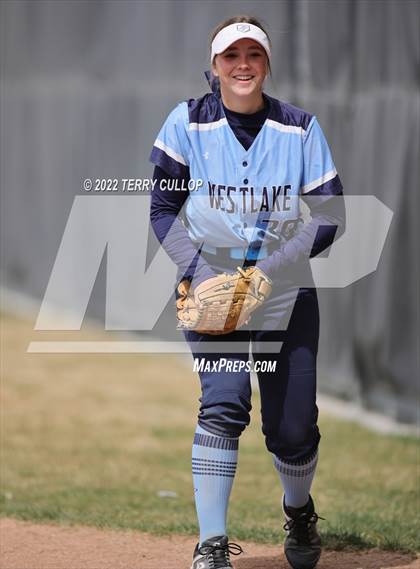 Thumbnail 1 in Westlake vs. Timpview (Bengal Bash) photogallery.