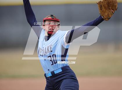 Thumbnail 2 in Westlake vs. Timpview (Bengal Bash) photogallery.