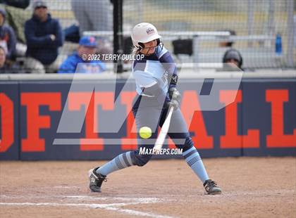 Thumbnail 3 in Westlake vs. Timpview (Bengal Bash) photogallery.