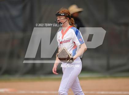 Thumbnail 2 in Westlake vs. Timpview (Bengal Bash) photogallery.