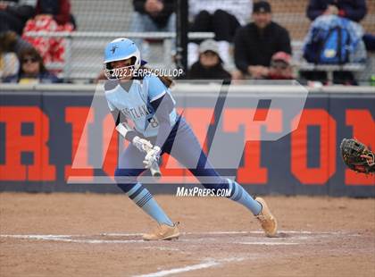 Thumbnail 3 in Westlake vs. Timpview (Bengal Bash) photogallery.