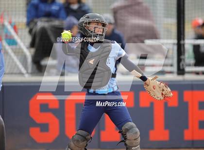 Thumbnail 3 in Westlake vs. Timpview (Bengal Bash) photogallery.