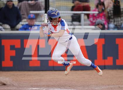 Thumbnail 3 in Westlake vs. Timpview (Bengal Bash) photogallery.