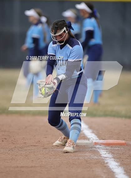 Thumbnail 1 in Westlake vs. Timpview (Bengal Bash) photogallery.