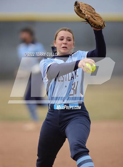 Thumbnail 1 in Westlake vs. Timpview (Bengal Bash) photogallery.