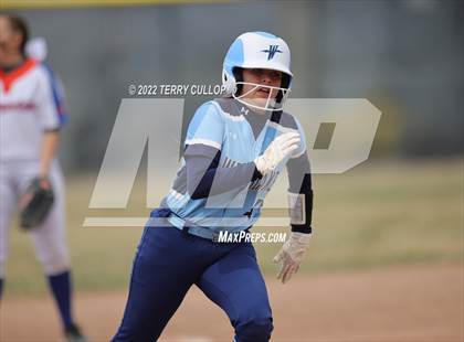 Thumbnail 1 in Westlake vs. Timpview (Bengal Bash) photogallery.