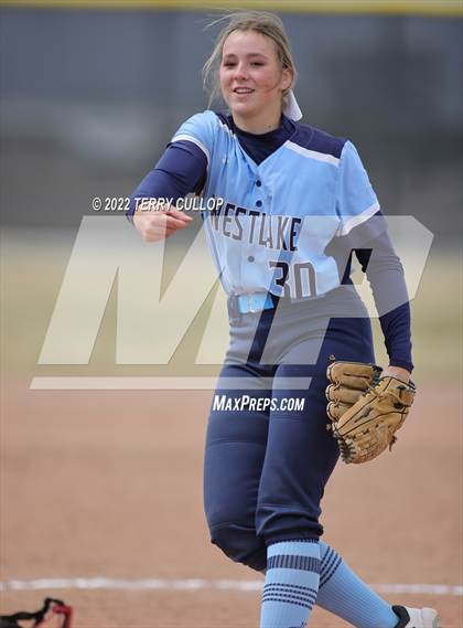 Thumbnail 2 in Westlake vs. Timpview (Bengal Bash) photogallery.