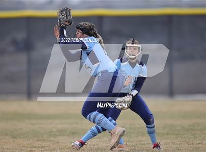 Thumbnail 1 in Westlake vs. Timpview (Bengal Bash) photogallery.