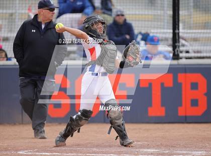 Thumbnail 3 in Westlake vs. Timpview (Bengal Bash) photogallery.