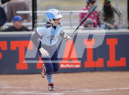 Thumbnail 2 in Westlake vs. Timpview (Bengal Bash) photogallery.