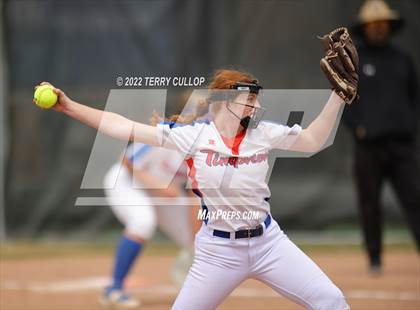 Thumbnail 2 in Westlake vs. Timpview (Bengal Bash) photogallery.