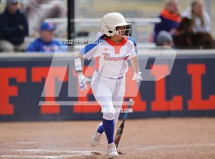 Thumbnail 2 in Westlake vs. Timpview (Bengal Bash) photogallery.