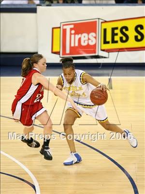Thumbnail 2 in Pinole Valley vs Carondelet (NCS D2 Final) photogallery.