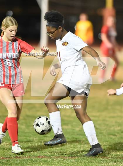 Thumbnail 3 in Ironwood vs. Mountain Pointe (Senior Night) photogallery.