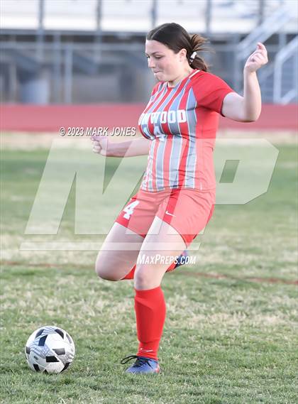 Thumbnail 2 in Ironwood vs. Mountain Pointe (Senior Night) photogallery.