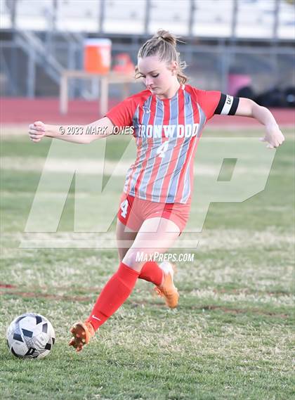 Thumbnail 1 in Ironwood vs. Mountain Pointe (Senior Night) photogallery.