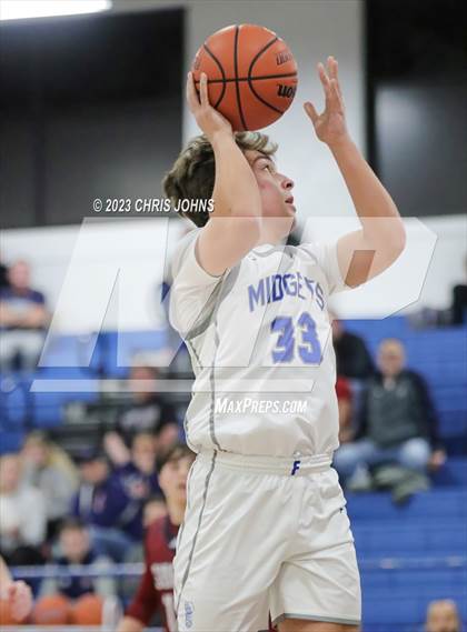 Thumbnail 1 in Gibault Catholic @ Freeburg photogallery.