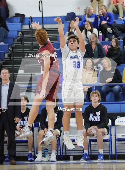 Thumbnail 1 in Gibault Catholic @ Freeburg photogallery.