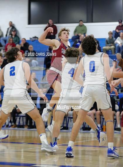 Thumbnail 1 in Gibault Catholic @ Freeburg photogallery.