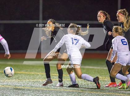 Thumbnail 1 in Curtis vs Union (WIAA 4A Tournament) photogallery.