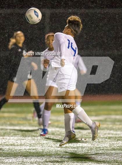 Thumbnail 2 in Curtis vs Union (WIAA 4A Tournament) photogallery.