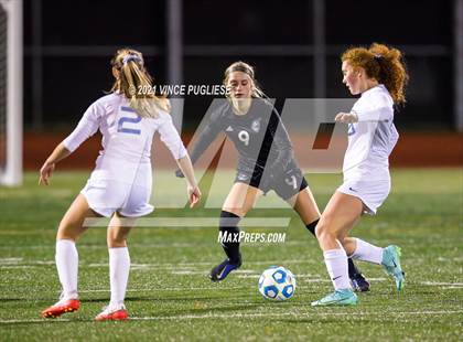 Thumbnail 3 in Curtis vs Union (WIAA 4A Tournament) photogallery.
