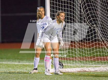Thumbnail 2 in Curtis vs Union (WIAA 4A Tournament) photogallery.