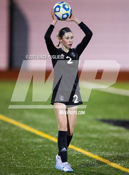 Thumbnail 3 in Curtis vs Union (WIAA 4A Tournament) photogallery.