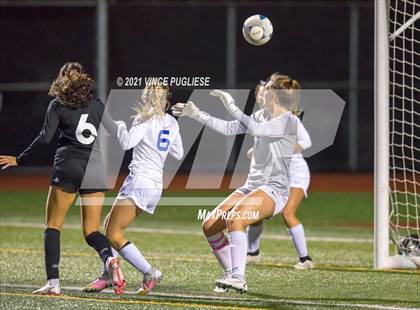 Thumbnail 1 in Curtis vs Union (WIAA 4A Tournament) photogallery.