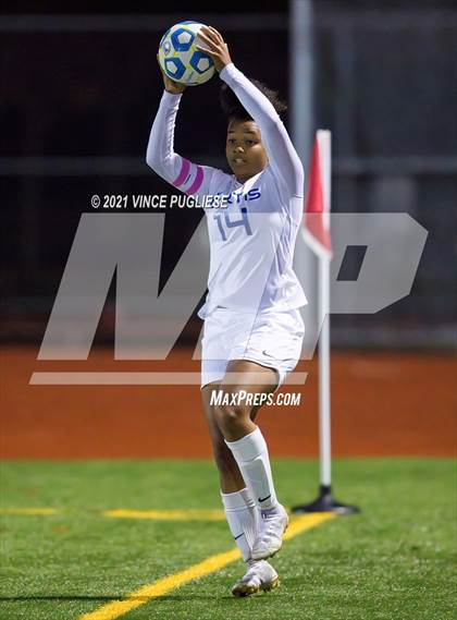 Thumbnail 2 in Curtis vs Union (WIAA 4A Tournament) photogallery.