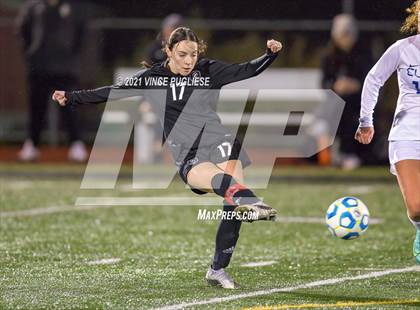 Thumbnail 3 in Curtis vs Union (WIAA 4A Tournament) photogallery.