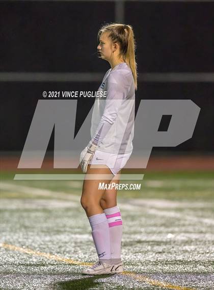 Thumbnail 2 in Curtis vs Union (WIAA 4A Tournament) photogallery.