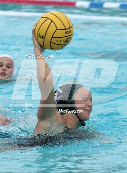 Thumbnail 1 in Moreau Catholic vs Albany (Battle of the Bay) photogallery.