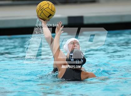 Thumbnail 3 in Moreau Catholic vs Albany (Battle of the Bay) photogallery.