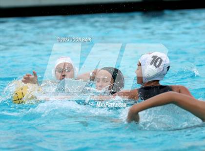 Thumbnail 2 in Moreau Catholic vs Albany (Battle of the Bay) photogallery.