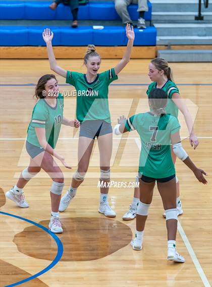 Thumbnail 1 in Yorktown vs. Cathedral (IHSAA 4A Regional semi-final) photogallery.