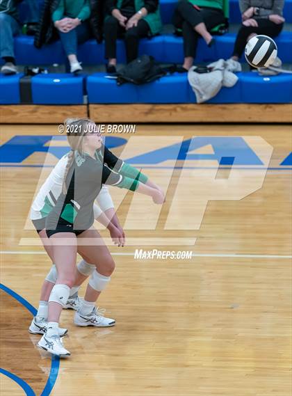Thumbnail 2 in Yorktown vs. Cathedral (IHSAA 4A Regional semi-final) photogallery.