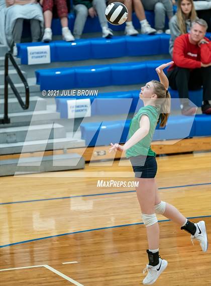 Thumbnail 3 in Yorktown vs. Cathedral (IHSAA 4A Regional semi-final) photogallery.