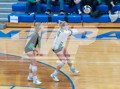 Thumbnail 2 in Yorktown vs. Cathedral (IHSAA 4A Regional semi-final) photogallery.