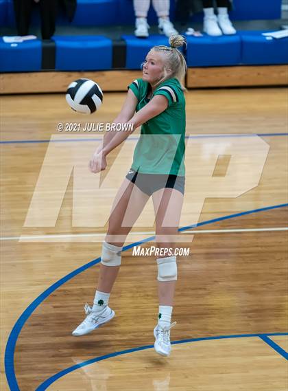 Thumbnail 2 in Yorktown vs. Cathedral (IHSAA 4A Regional semi-final) photogallery.