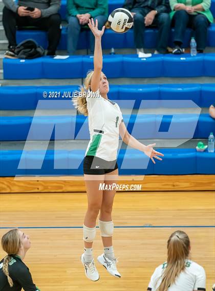 Thumbnail 2 in Yorktown vs. Cathedral (IHSAA 4A Regional semi-final) photogallery.