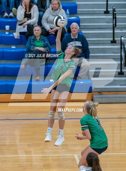 Thumbnail 2 in Yorktown vs. Cathedral (IHSAA 4A Regional semi-final) photogallery.