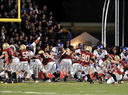 Thumbnail 2 in Oaks Christian vs. Westlake (CIF SS Northern Division Final) photogallery.