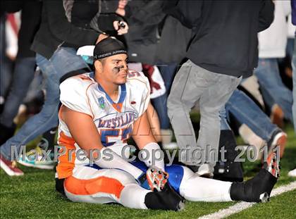 Thumbnail 2 in Oaks Christian vs. Westlake (CIF SS Northern Division Final) photogallery.