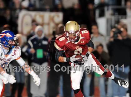 Thumbnail 1 in Oaks Christian vs. Westlake (CIF SS Northern Division Final) photogallery.